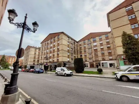 Piso en calle del Alcalde López Mulero