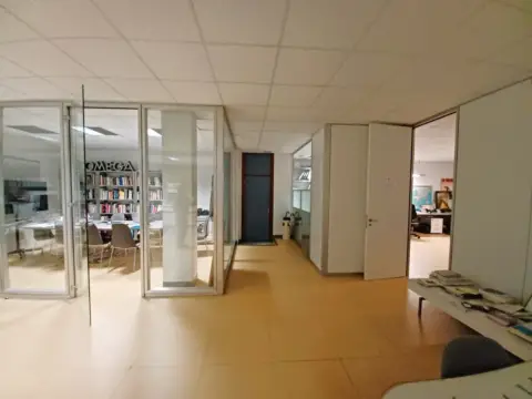 Oficina en calle de Portuetxe
