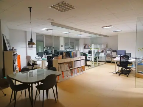 Oficina en calle de Portuetxe