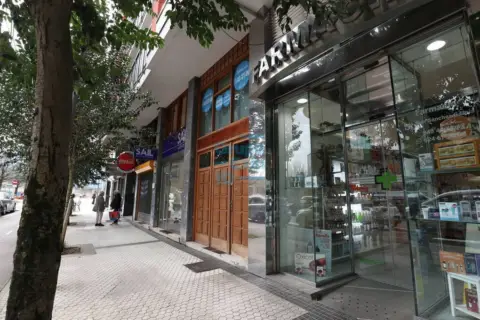 Local comercial en calle de los Balleneros