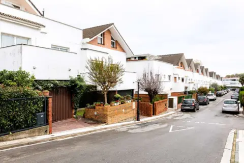 Casa adosada en Intxaurrondo