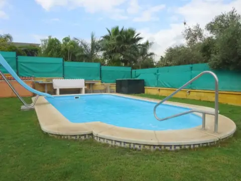 Chalet en El Romeral-Santa Amalia