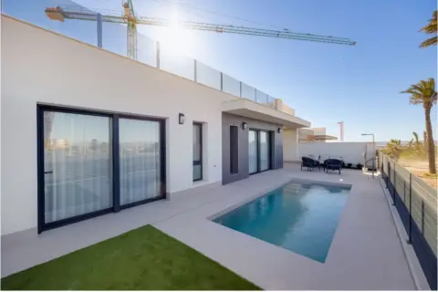 Chalet en Aguas Nuevas-Torreblanca-Sector 25