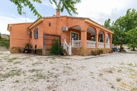 Chalet en Pliego