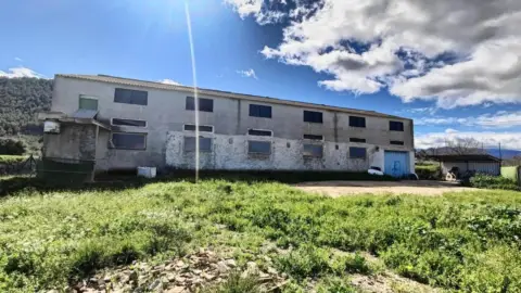 Nave industrial en Pliego