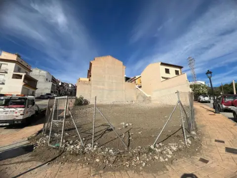 Terreno en calle C- Dama de Noche, 2
