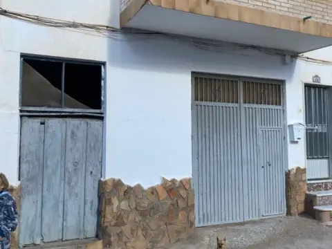 Casa en calle Almendro