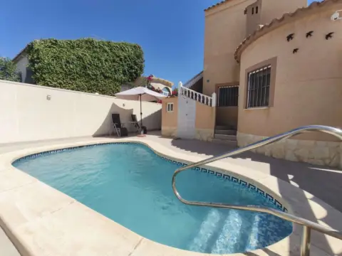 Chalet en Núcleo Urbano