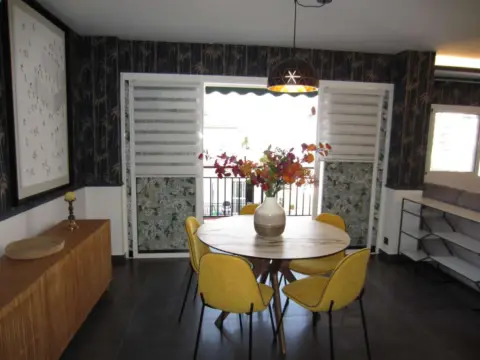 Apartamento en calle Santa Gema