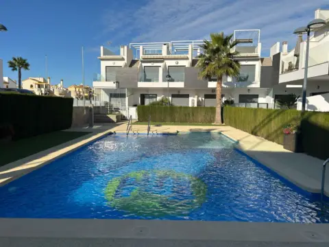 Estudio en calle Comunidad Catalana