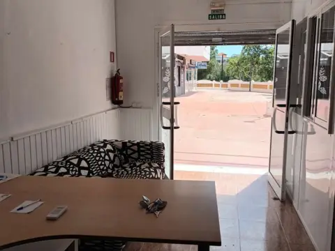 Local comercial en calle de Sagitario