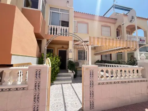Apartamento en La Florida-La Chismosa-Los Altos