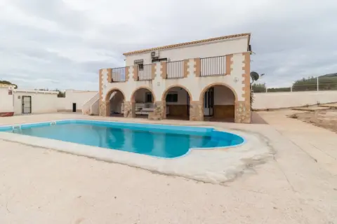 Chalet en Casas Nuevas