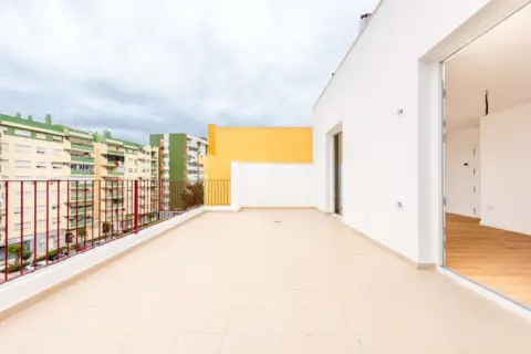 Piso en calle Azucena