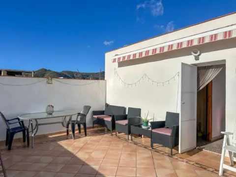 Casa en Avenida Itrabo