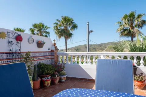 Casa en calle Av