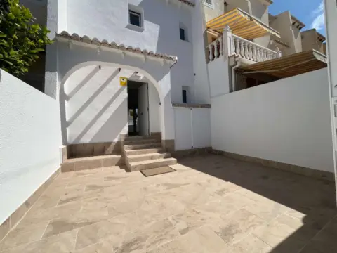 Casa en Los Balcones-Los Altos-Punta Prima