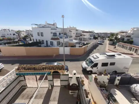 Apartamento en La Florida-La Chismosa-Los Altos