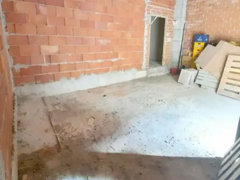 Local comercial en calle del Río Aguas