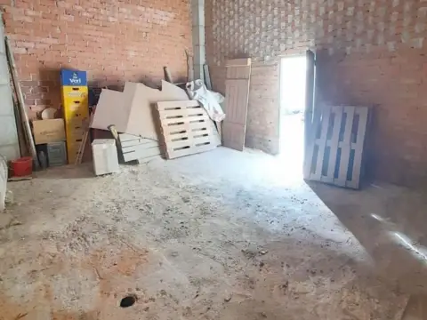 Local comercial en calle del Río Aguas