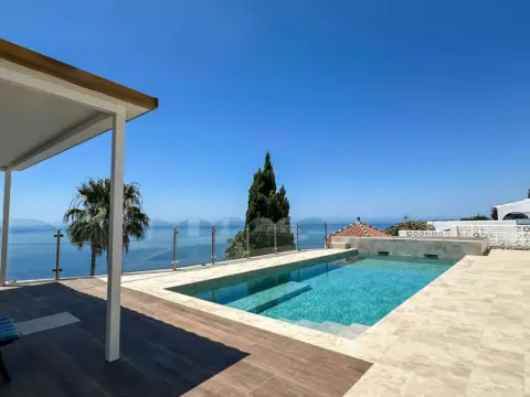 Casa en calle Alfamar