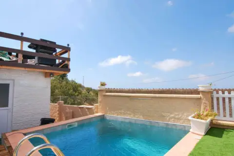 Casa en calle La Gorgoracha