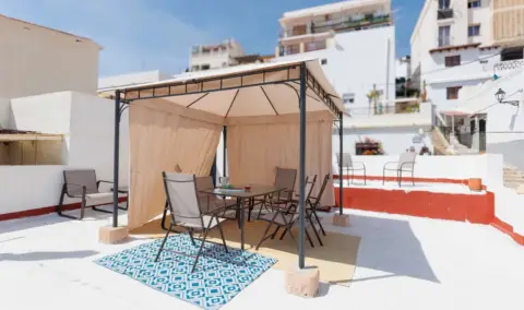 Casa en calle de la Fuente-D