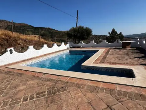 Chalet en Viñuela