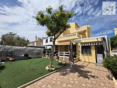 Casa en Avenida Baleares