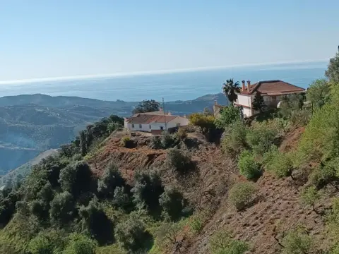 Terreno en Moclinejo