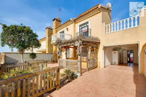 Chalet en calle del Toboso