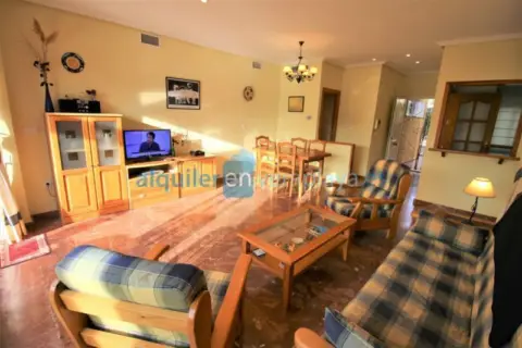 Chalet en calle Ciudad de Alicante