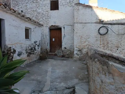 Casa en Almáchar
