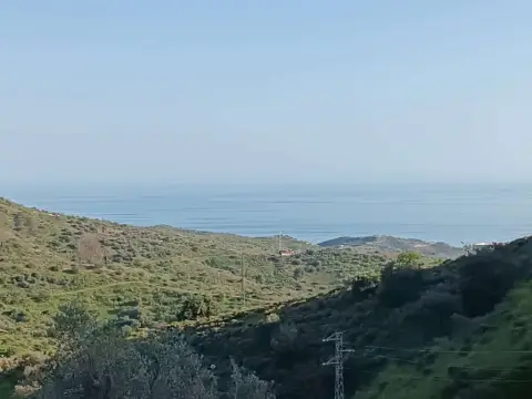 Terreno en Moclinejo
