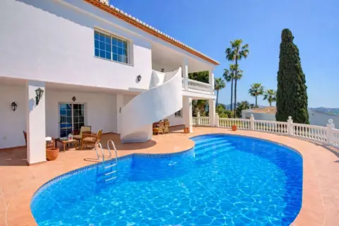 Chalet en calle de las Maestras