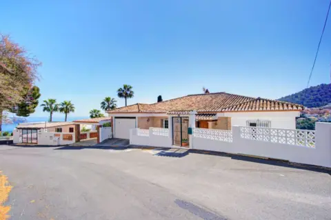 Chalet en calle de las Maestras