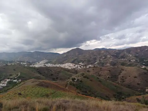 Terreno en Almáchar