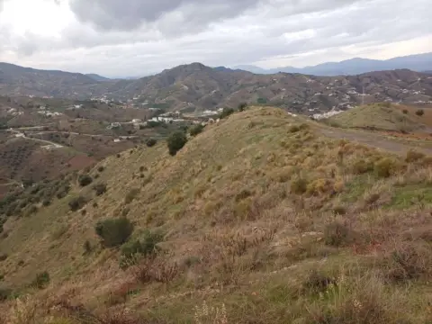 Terreno en Almáchar
