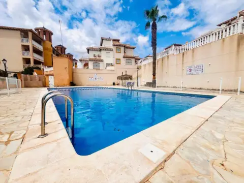Apartamento en calle C- Castillo del Río