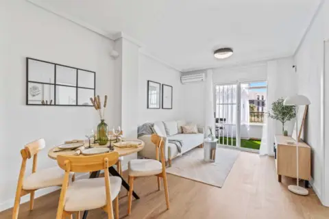 Apartment on Calle C- Navel