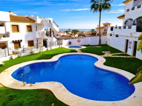 Apartamento en calle Altos del Coto