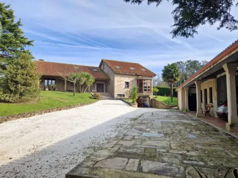 Casa en Brión