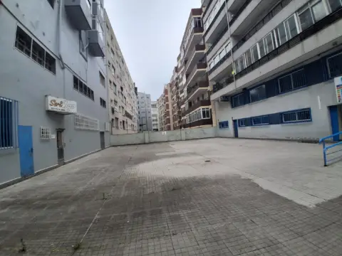 Local comercial en calle de Santa Marta, 26