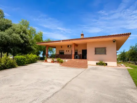 Chalet en Valdezorras-El Gordillo
