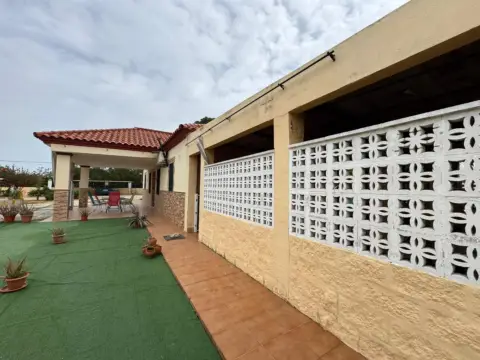 Chalet en Carmona