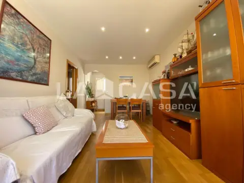 Piso – Santa Coloma de Gramenet, Can Calvet, Districte III
