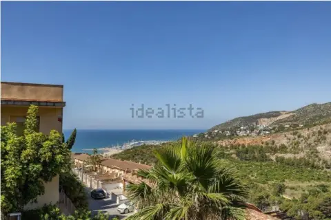 Chalet pareado en Les Botigues de Sitges