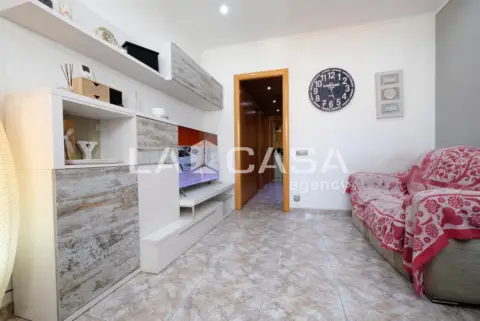 Piso en Carrer de la Riera d'Horta