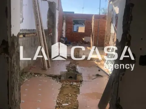Casa en Casas Baratas