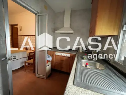 Casa en Avenida de los Reyes Católicos